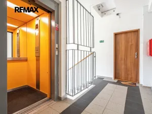 Prodej bytu 4+1, Praha - Hlubočepy, Renoirova, 90 m2