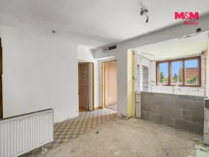 Prodej rodinného domu, Rynholec, nám. 1. máje, 363 m2