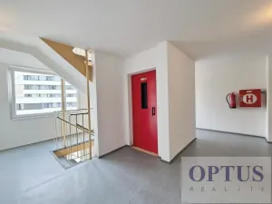 Pronájem kanceláře, Praha - Smíchov, U Demartinky, 96 m2