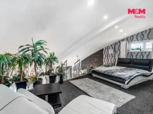 Pronájem bytu 3+kk, Liberec - Liberec VI-Rochlice, Nádvorní, 103 m2