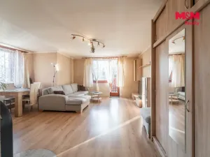 Prodej rodinného domu, Lochovice, 180 m2