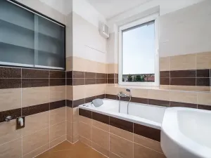 Prodej bytu 2+kk, Praha - Malešice, Ungarova, 51 m2