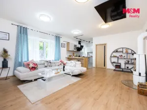 Prodej rodinného domu, Jeníkovice, 220 m2