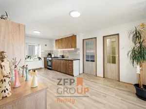 Prodej rodinného domu, Rostěnice-Zvonovice, 280 m2