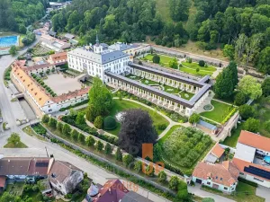 Prodej ubytování, Lysice, nám. Osvobození, 1400 m2
