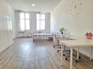 Pronájem bytu 2+1, Olomouc, Horní náměstí, 85 m2