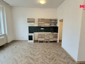 Pronájem bytu 2+kk, Kladno, T. G. Masaryka, 66 m2