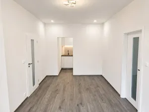 Pronájem bytu 2+1, Praha - Vysočany, U vysočanského pivovaru, 50 m2