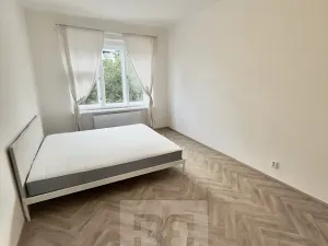 Pronájem bytu 2+1, Praha - Podolí, Sinkulova, 55 m2