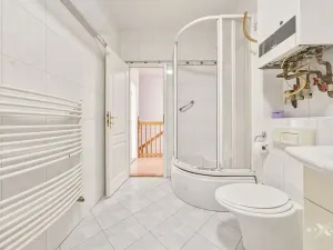 Pronájem rodinného domu, Praha - Štěrboholy, Pod areálem, 324 m2