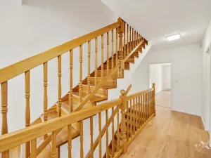 Pronájem rodinného domu, Praha - Štěrboholy, Pod areálem, 324 m2
