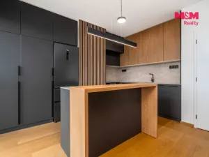 Prodej bytu 2+kk, Hradec Králové - Pražské Předměstí, Gočárova třída, 48 m2