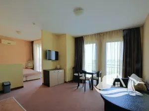 Prodej bytu 1+kk, Acheloj, Bulharsko, 46 m2