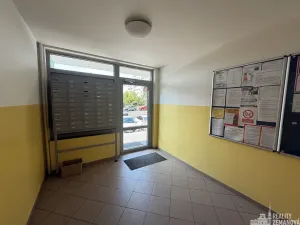 Pronájem bytu 3+kk, Praha - Bohnice, Řešovská, 54 m2