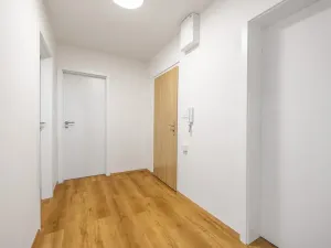 Prodej bytu 3+kk, Praha - Petrovice, Rezlerova, 69 m2