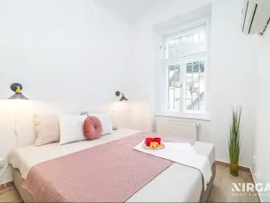 Pronájem bytu 2+kk, Praha - Vyšehrad, Vratislavova, 33 m2