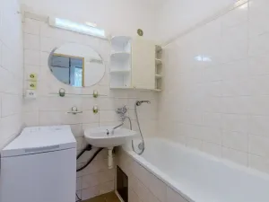 Pronájem bytu 3+1, Praha - Podolí, Na Zvoničce, 61 m2
