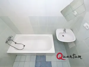 Pronájem bytu 1+kk, Praha - Nusle, V zálomu, 33 m2