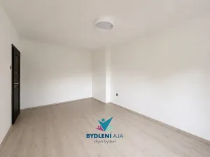 Prodej bytu 2+1, Teplice, V břízkách, 49 m2