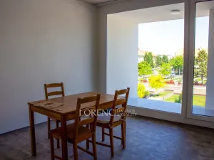 Pronájem bytu 2+kk, Veselí nad Moravou, náměstí Míru, 37 m2