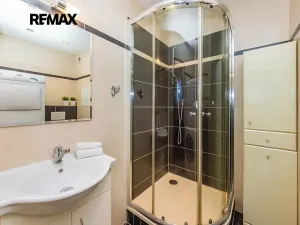 Pronájem bytu 2+kk, Kladno, Na růžovém poli, 41 m2