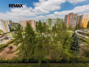 Pronájem bytu 2+kk, Kladno, Na růžovém poli, 41 m2