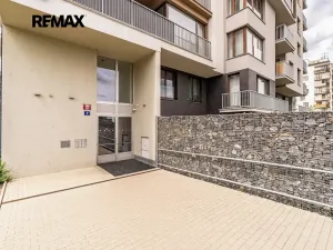 Prodej bytu 1+kk, Praha - Hrdlořezy, Učňovská, 45 m2