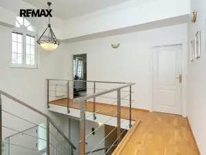 Pronájem vily, Praha - Nebušice, Na Malé Šárce, 302 m2