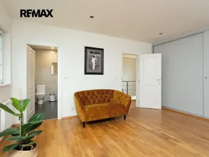 Pronájem vily, Praha - Nebušice, Na Malé Šárce, 302 m2