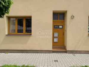 Pronájem bytu 2+kk, Pardubice, V Ráji, 50 m2