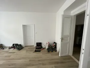 Pronájem bytu 2+1, Praha, Bořivojova, 7042 m2