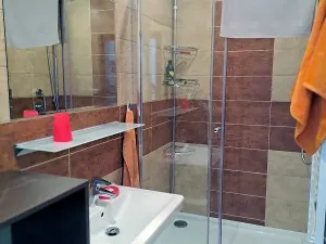 Pronájem bytu 2+1, Karlovy Vary, Lomená, 60 m2