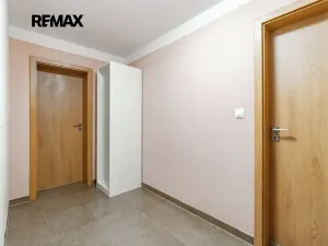 Prodej bytu 2+kk, Hostivice, Pšeničná, 53 m2