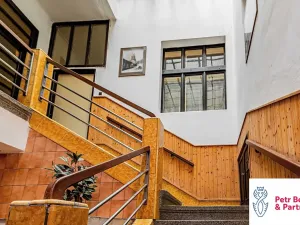 Prodej obchodního prostoru, Rakovník, Husovo náměstí, 1100 m2