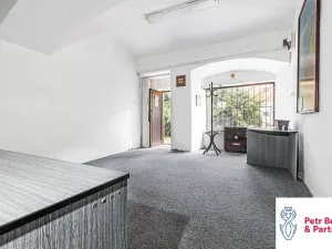 Prodej obchodního prostoru, Rakovník, Husovo náměstí, 1100 m2