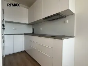 Prodej bytu 2+kk, Kladno, Vojtěcha Lanny, 36 m2