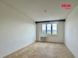 Prodej bytu 3+1, Klášterec nad Ohří - Miřetice u Klášterce nad Ohří, Jana Ámose Komenského, 76 m2