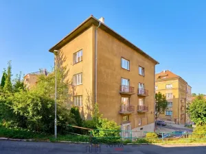 Prodej bytu 2+1, Karlovy Vary, Zbrojnická, 61 m2