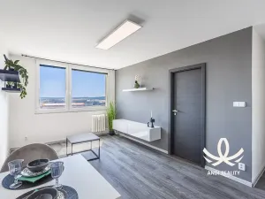 Pronájem bytu 2+kk, Mladá Boleslav, 17. listopadu, 44 m2
