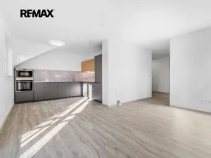 Prodej bytu 4+kk, Vochov, 80 m2