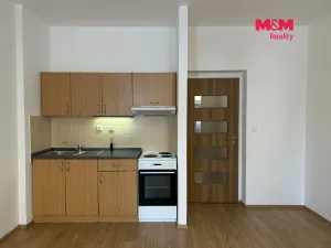 Pronájem bytu 1+kk, Jablonec nad Nisou, Anenské náměstí, 31 m2