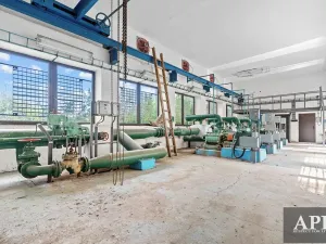 Prodej komerční nemovitosti, Hluk, 192 m2