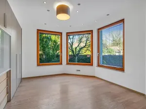 Prodej rodinného domu, Průhonice, Jitrocelová, 380 m2