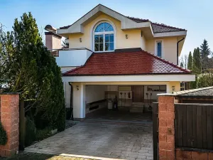 Prodej rodinného domu, Průhonice, Jitrocelová, 380 m2