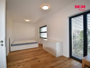 Pronájem bytu 1+kk, Praha - Hlubočepy, Kurandové, 36 m2