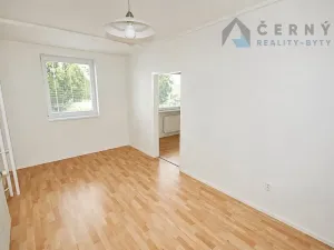 Pronájem bytu 2+kk, Liberec, Dobiášova, 36 m2