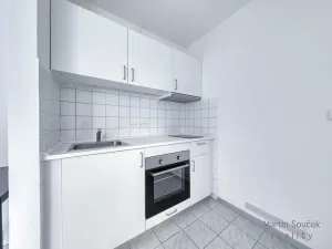 Pronájem bytu 1+kk, Praha - Holešovice, Šimáčkova, 21 m2