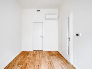 Pronájem bytu 3+kk, Praha - Karlín, Pernerova, 67 m2