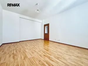 Pronájem bytu 2+kk, Plzeň, Kardinála Berana, 42 m2