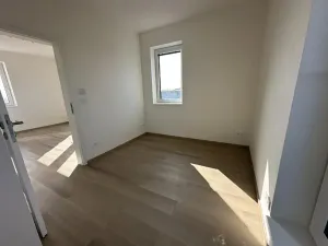 Pronájem bytu 2+kk, Praha - Horní Počernice, Markupova, 66 m2